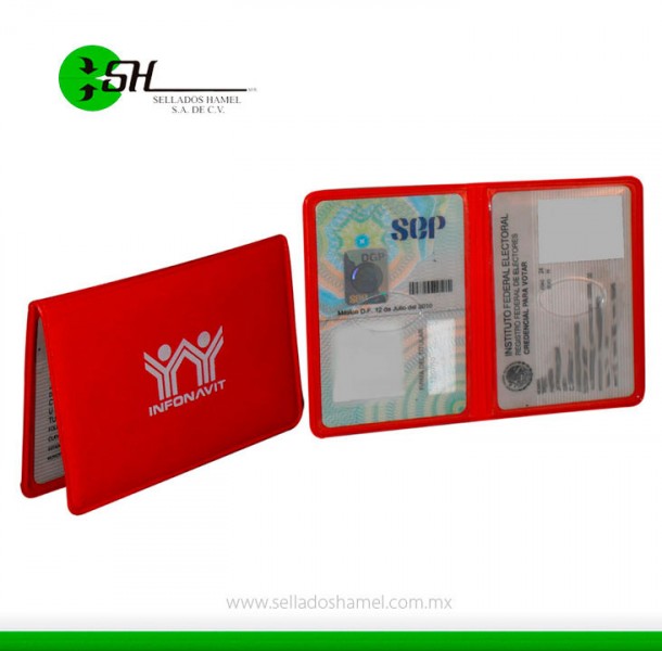 PORTA CREDENCIAL EN VINIL